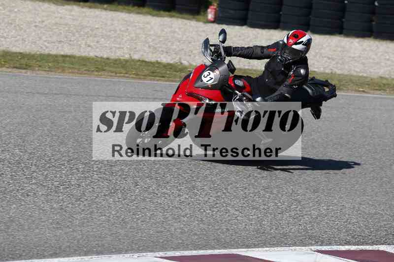 /01 02.04.2026 MAZ ADR/Gruppe rot/31